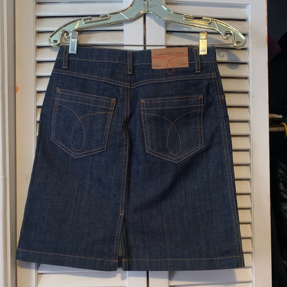 Calvin Klein denim skirt - Picture 2 of 4